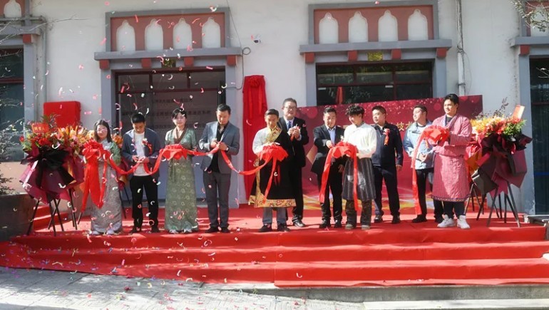 墨脫縣與奇正集團(tuán)交流座談暨西藏墨脫奇正生物技術(shù)有限公司開業(yè)慶典