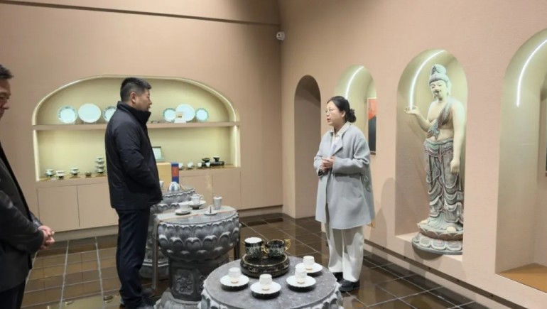 甘肅省酒泉市委常委、敦煌市委書記王彥群調(diào)研指導(dǎo)九色鹿鳴運(yùn)營和發(fā)展